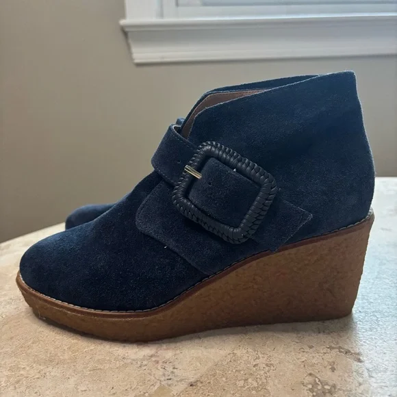 Jack Rogers size 6 Navy blue Suede Wedge Ankle Boots - Picture 3 of 8